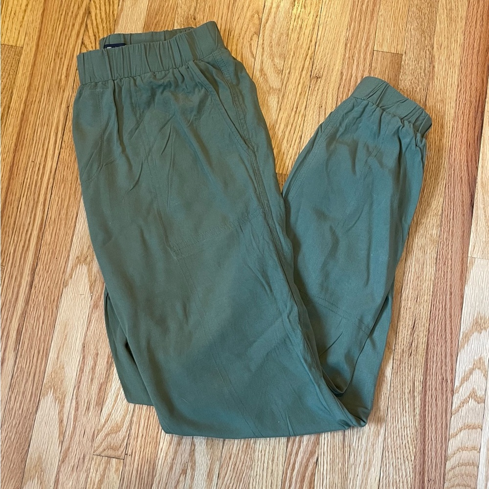 Madewell Green Jogger Pants with Elastic Waist & Cuffs